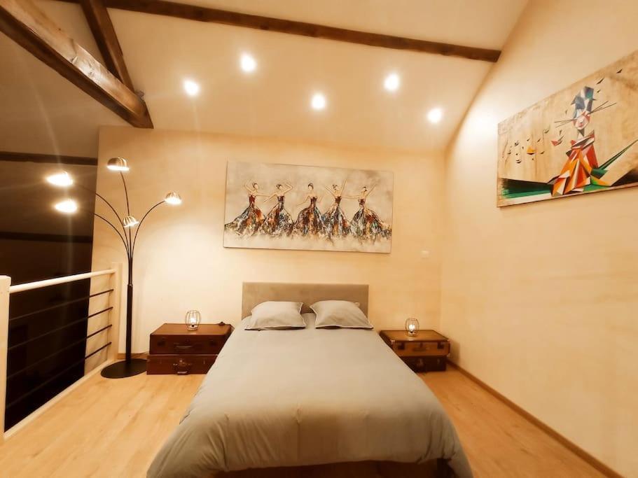 Vila La Grange De Marie A St Angel - Magnifique Grange Renovee En Loft Pour 1 A 6 Pers Saint-Angel  Exteriér fotografie
